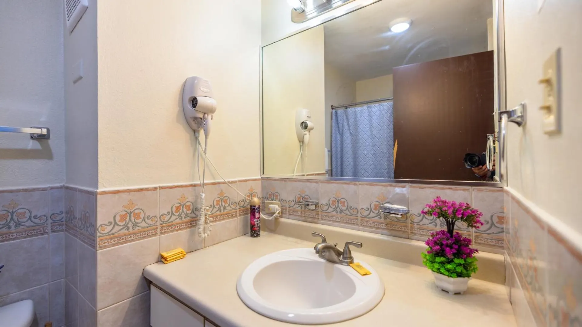 Golden Dreams Studio 306 B Apartment Isabela