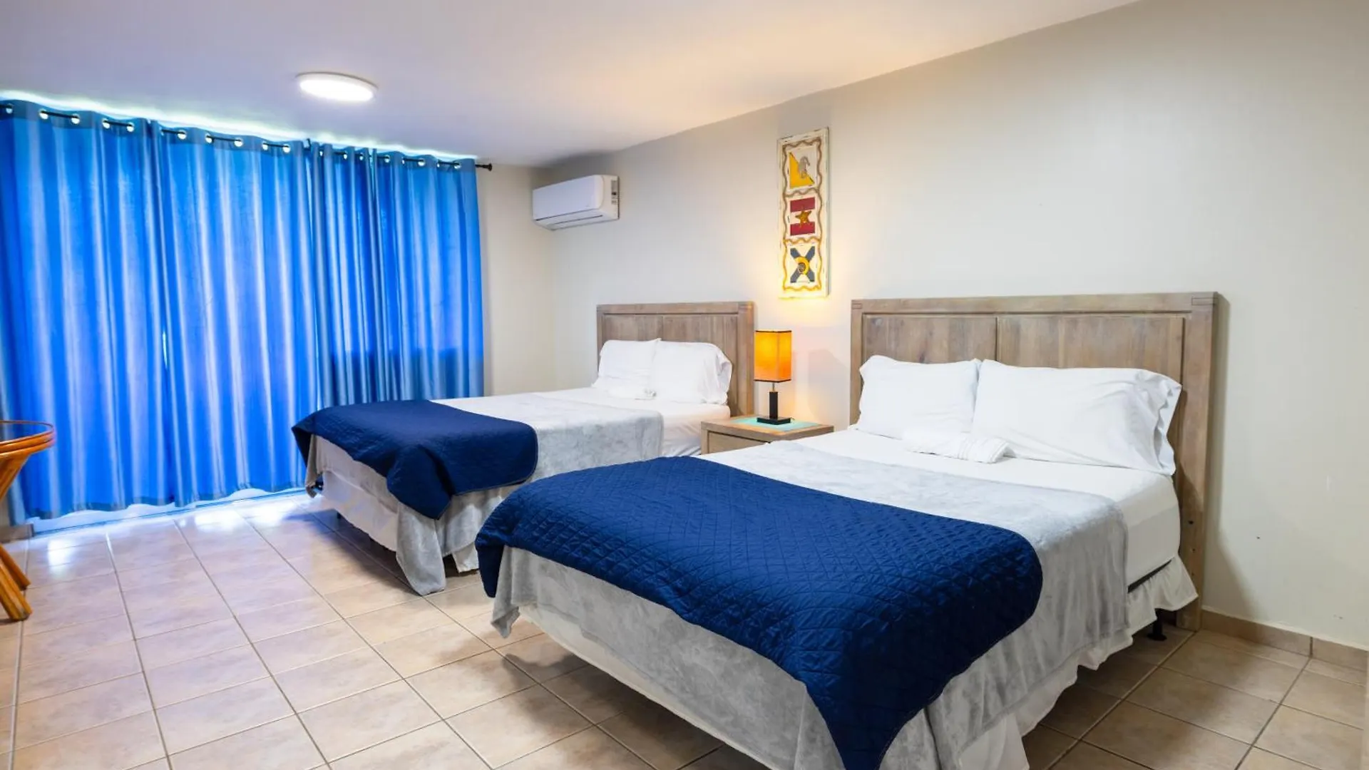 Golden Dreams Studio 306 B Apartment Isabela